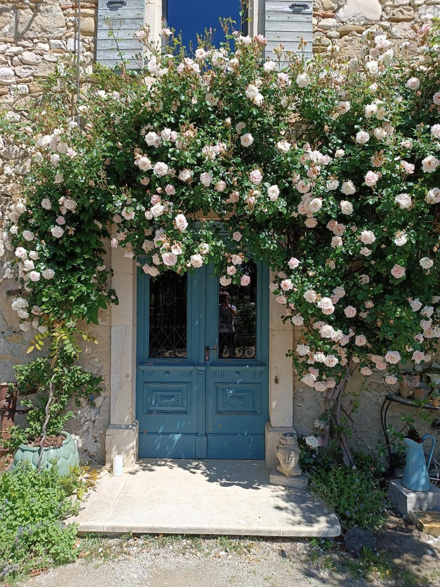 La Boheme Charols Exterior foto